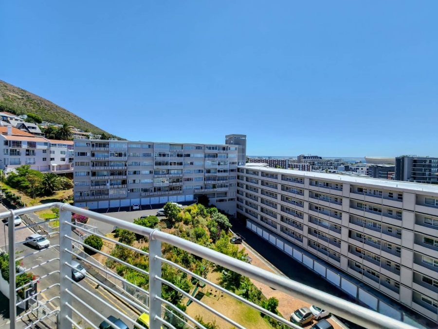 1 Bedroom Property for Sale in Green Point Western Cape